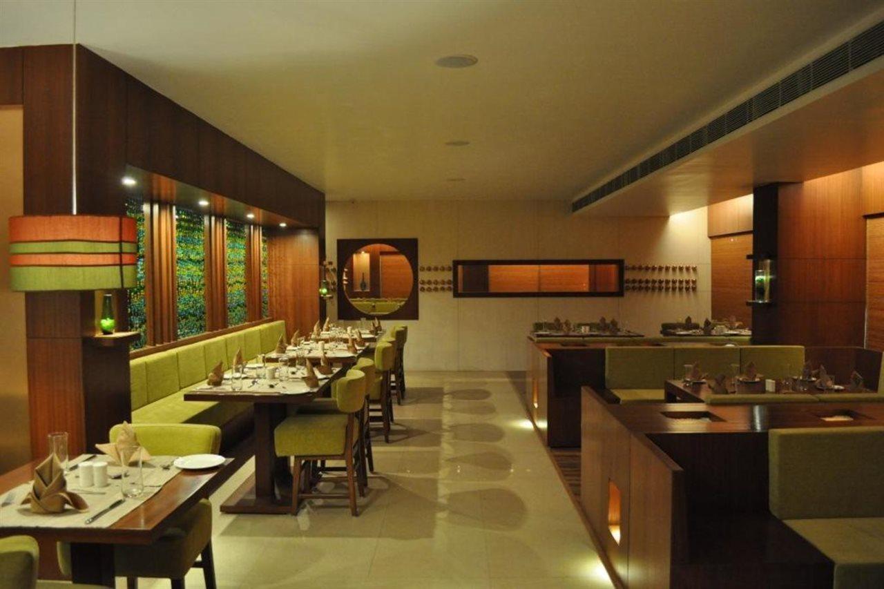 Jk Residency Kelakam Hotel Ngoại thất bức ảnh