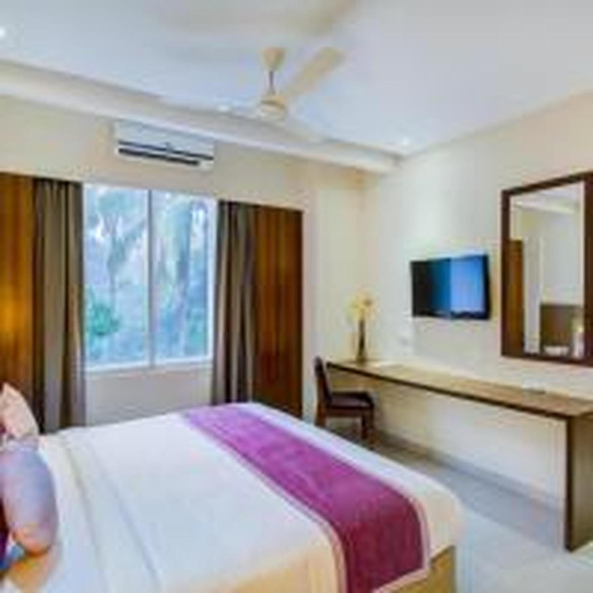 Jk Residency Kelakam Hotel Ngoại thất bức ảnh