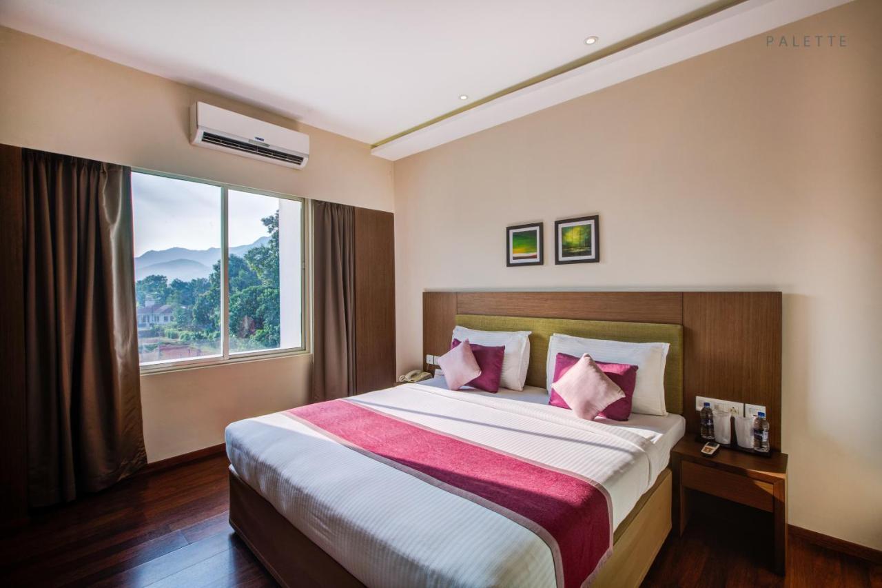 Jk Residency Kelakam Hotel Ngoại thất bức ảnh