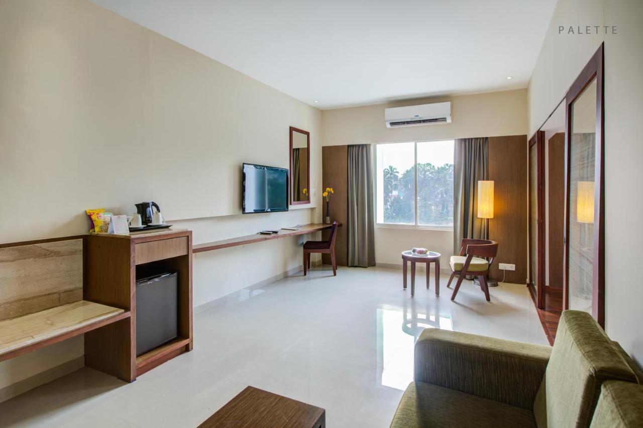 Jk Residency Kelakam Hotel Ngoại thất bức ảnh
